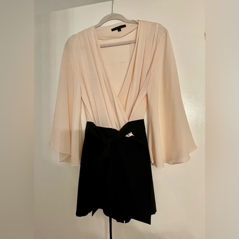 Blaque Label Blouse Long Sleeve Sophia Romper size medium